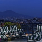Agosto a Napoli, telescopi puntati al cielo sulla Terrazza Le Muse dell’Grand Hotel Parker’s